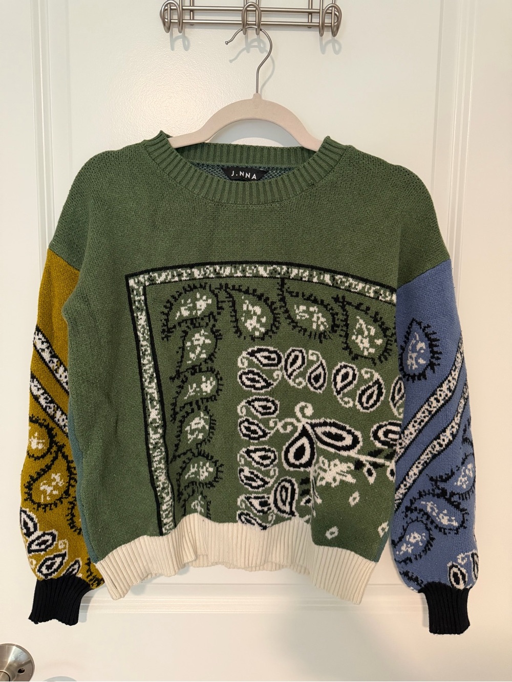 J.nna Green Multicolored Bandana Print Sweater